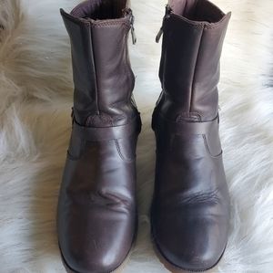 Teva Mid Brown Leather Boots